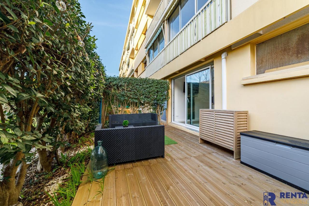 Апартаменти Le Provencal - Wi-Fi - Parking Фрежус Екстер'єр фото