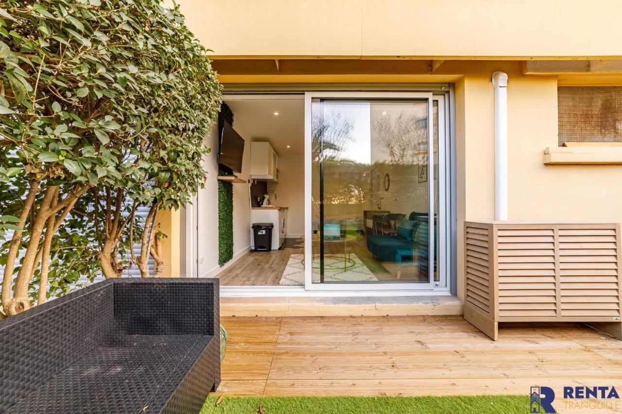 Апартаменти Le Provencal - Wi-Fi - Parking Фрежус Екстер'єр фото